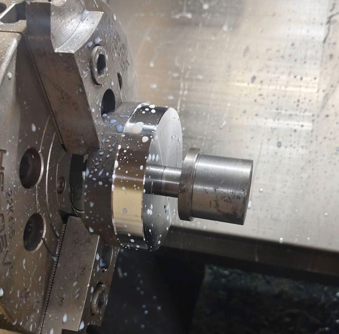 عملية تسوية على CNC